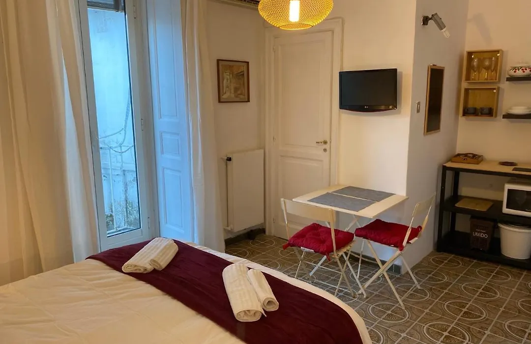 Rooms In San Domenico Maggiore 3-1