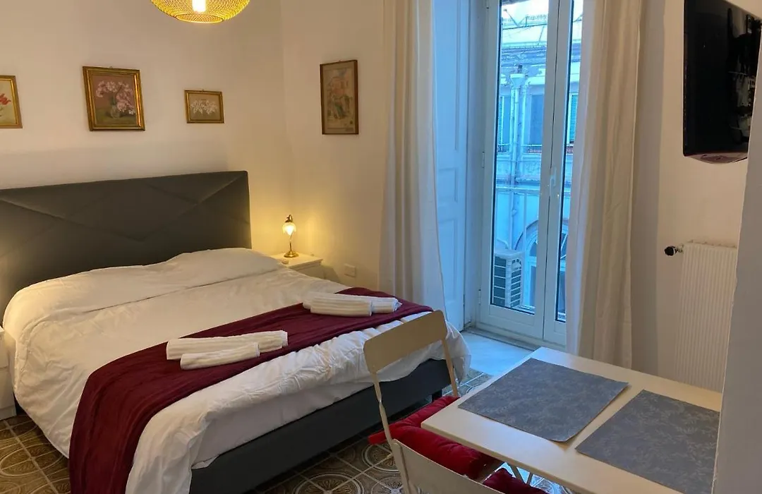 Rooms In San Domenico Maggiore 3-1