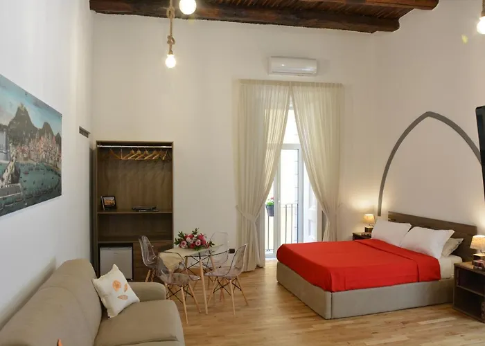 Domus Studio 25 bed&breakfast Nápoles